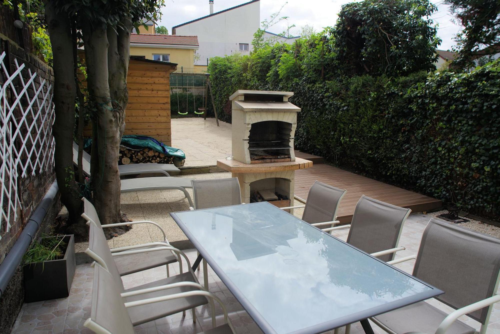 Maison De Charme Avec Jardin A 10Mn De Paris Nanterre Exterior photo